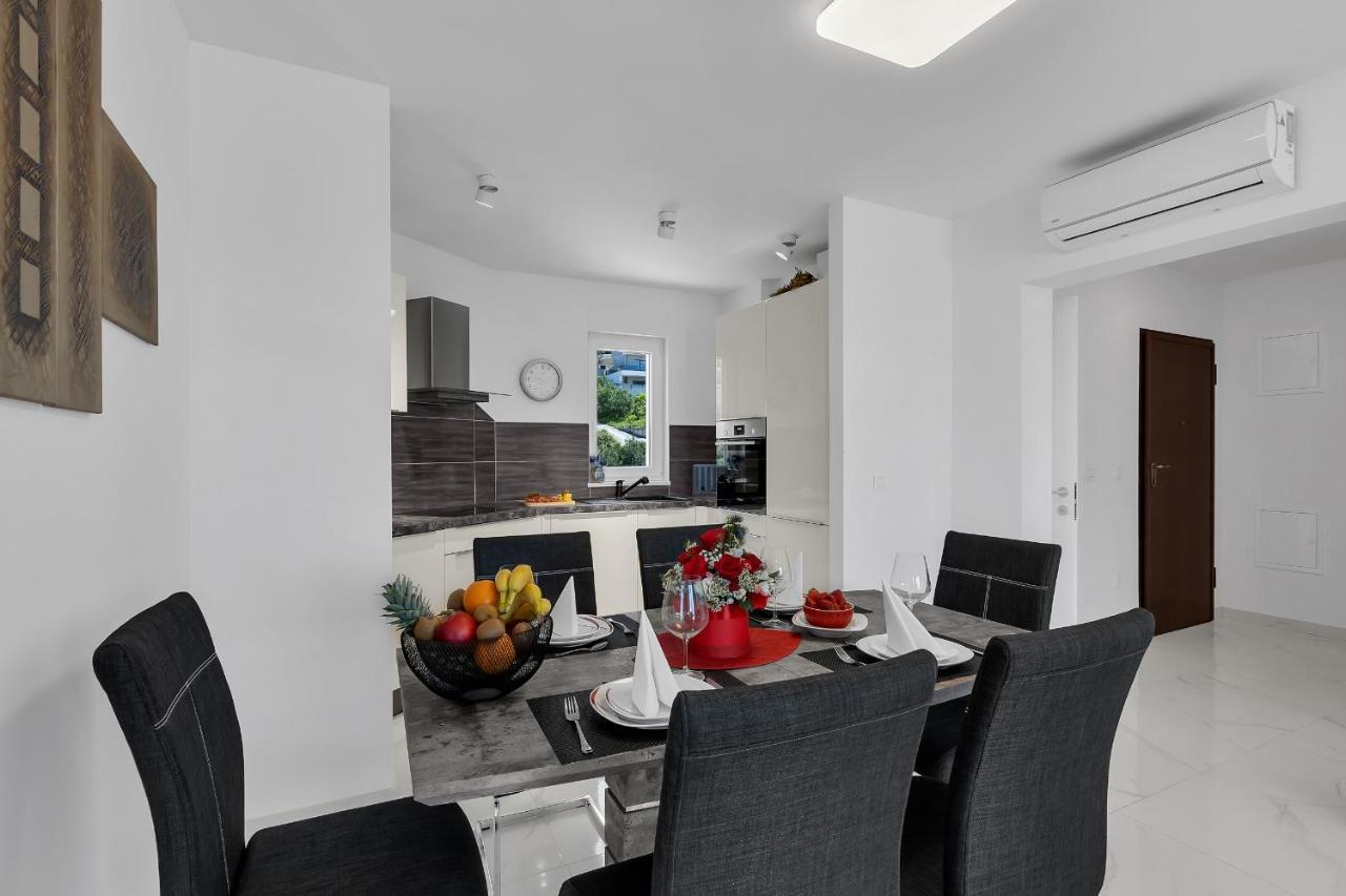 מאקרסקה Apartment Navis, Sea View מראה חיצוני תמונה